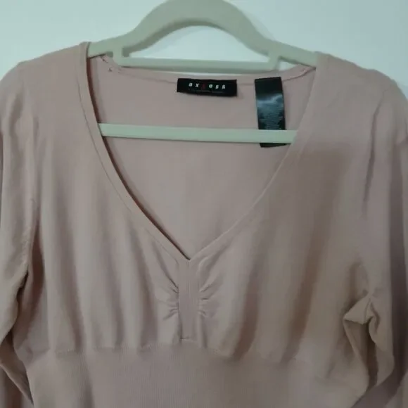 Axcess Women's Pink Maueve V-Neck Lightweight Pullover Sweater Size Medium NEW - Picture 3 of 9